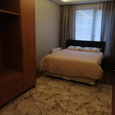 2 Bedrooms Apart Near Metro 아파트